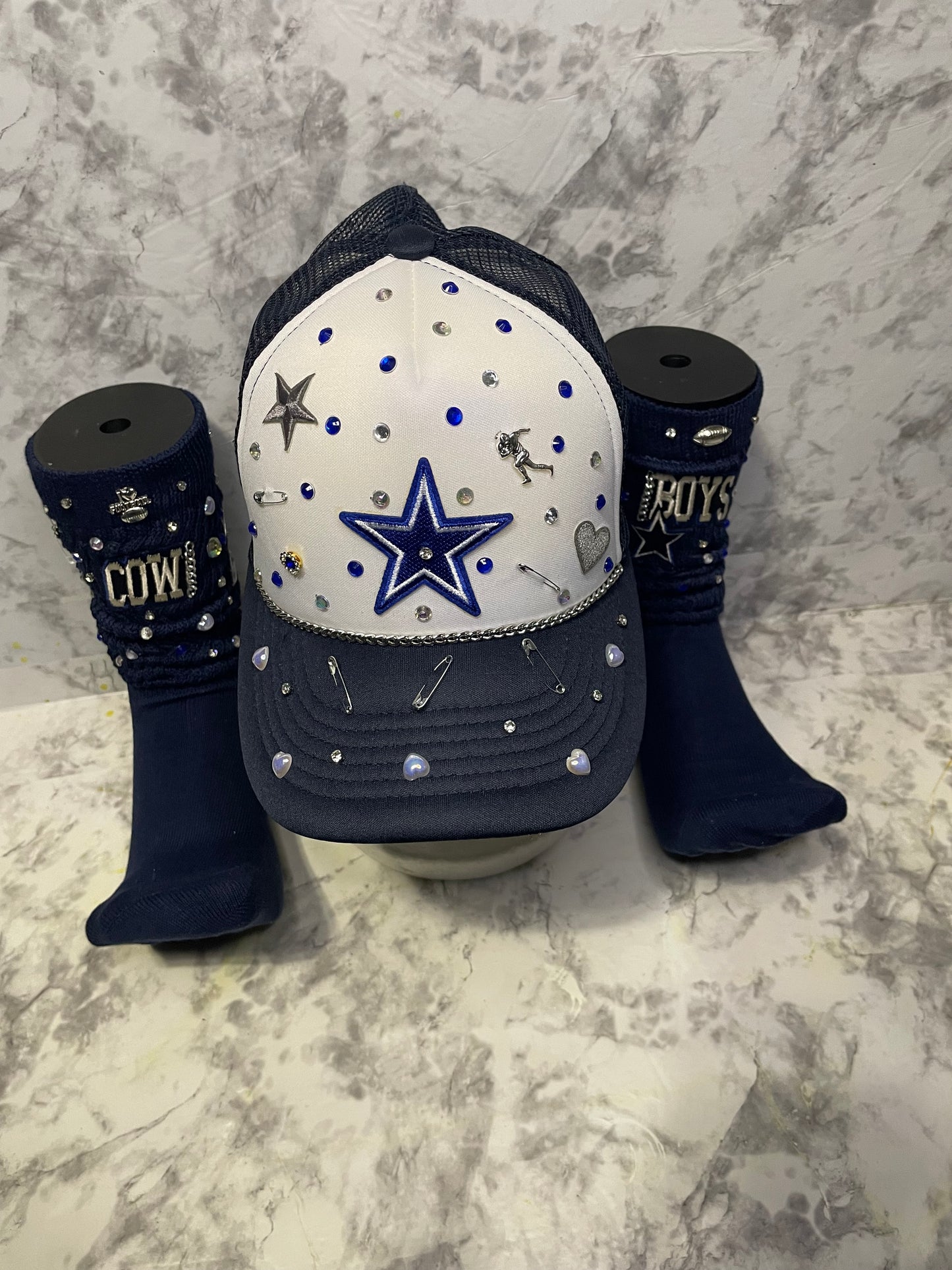 Cowboys Truckers Hat & Sock Set